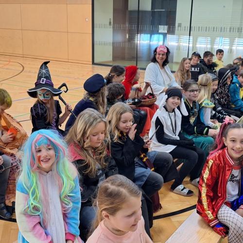 Zaubershow im Turnsaal